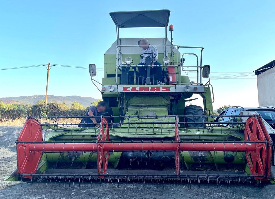Ceifeira Claas Dominator 68s