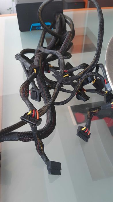 Fonte alimentação Corsair 600 80 Plus