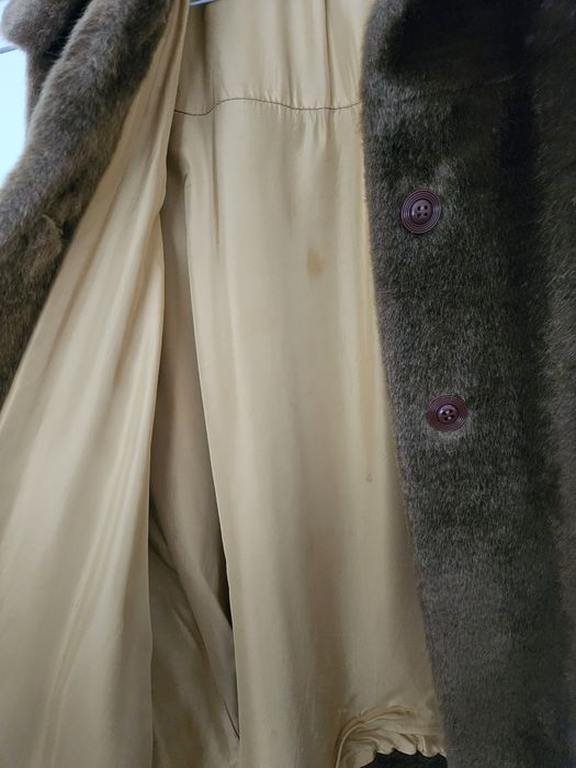 Casaco em pelo castanho