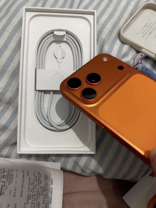 Iphone 17 pro max laranja 256GB
