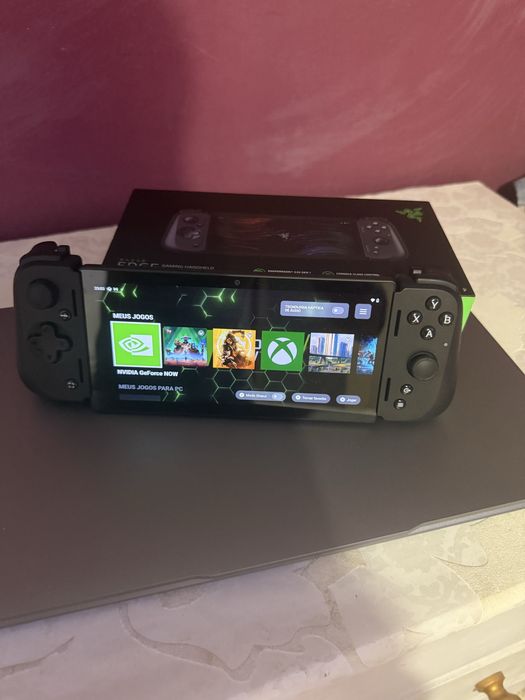 Consola portatil Razer edge