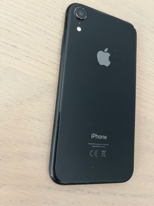 iPhone XR em bom estado