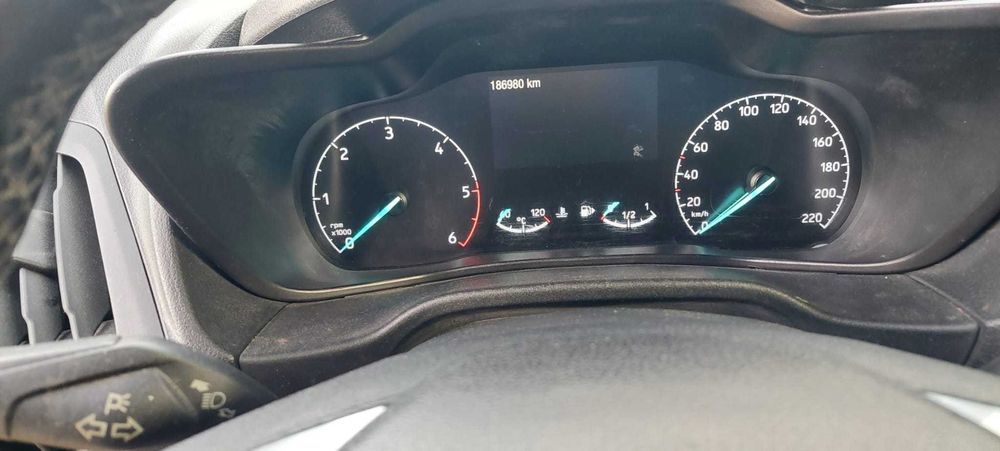 Ford transit conecct em bom estado