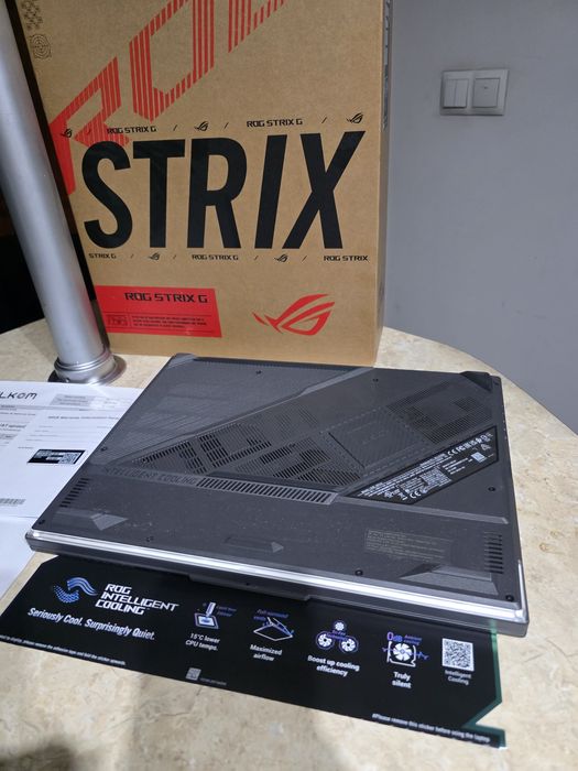 Laptop ASUS ROG G16 i7-13650HX RTX 4070 32 GB RAM 1TB SSD Win11 IDEAŁ