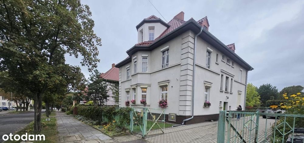 Mieszkanie bezczynszowe w trzy rodzinnej kamienicy z ogródkiem