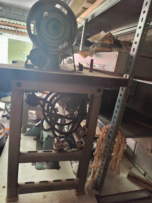 Швейна машинка з мотором, 22 клас