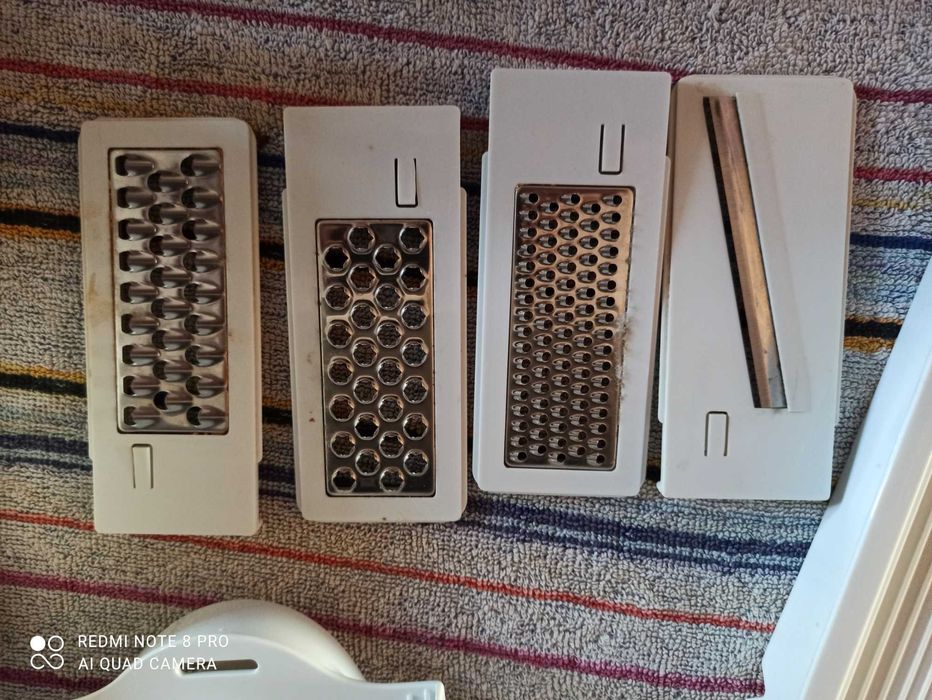 Uniwersalna ręczna szatkownica do warzyw