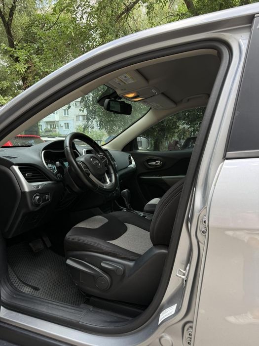 Jeep Cherokee kl