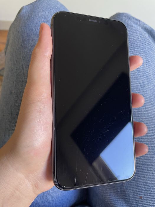 Iphone 11  preto