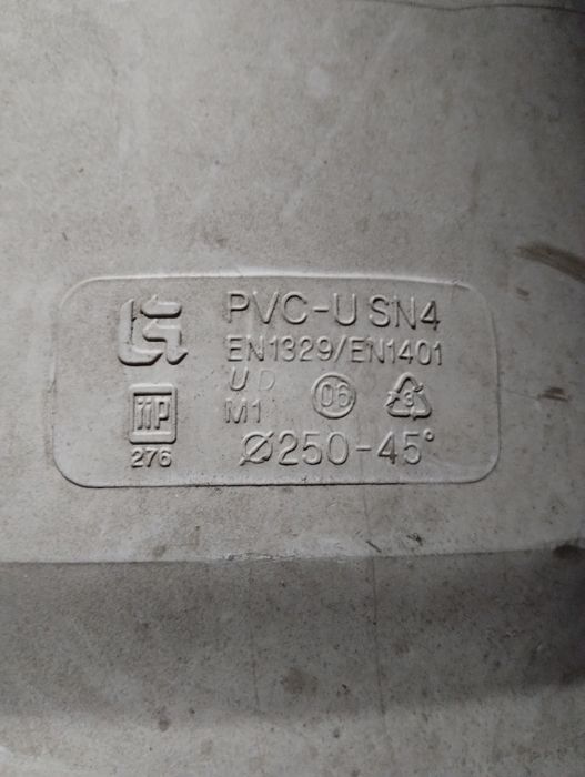 Kolanko PVC-U 250.