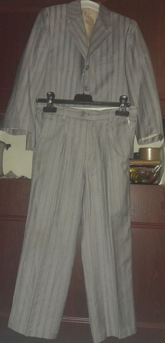 Брючний костюм на хлопчика