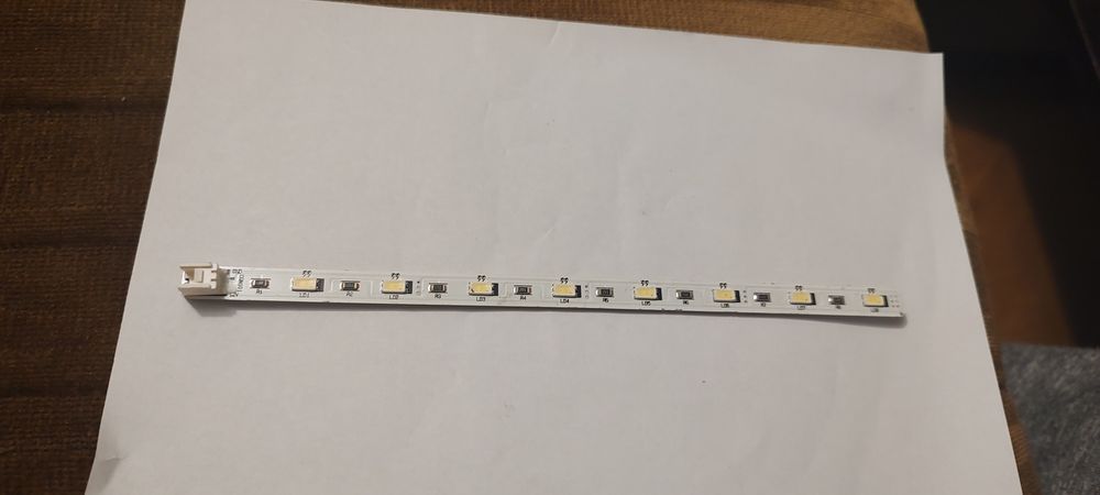 Oświetlenie LED lodówka LG