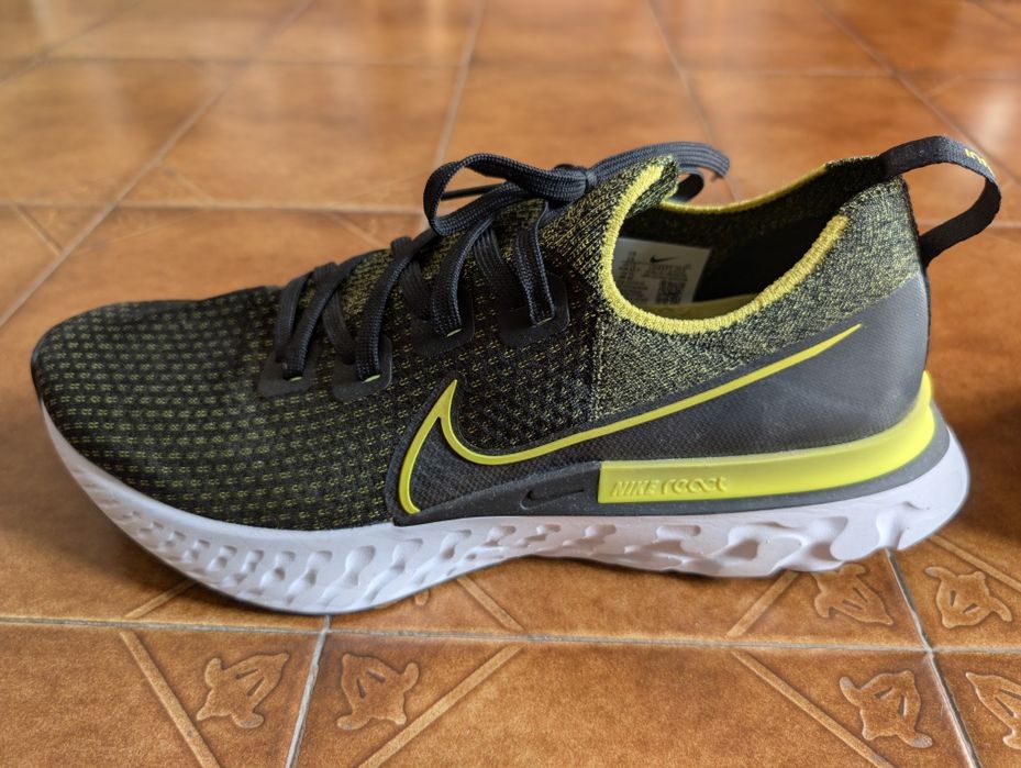 Sapatilhas Nike React Infinity Run Flyknit