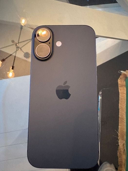 Vendo iPhone 17  novo