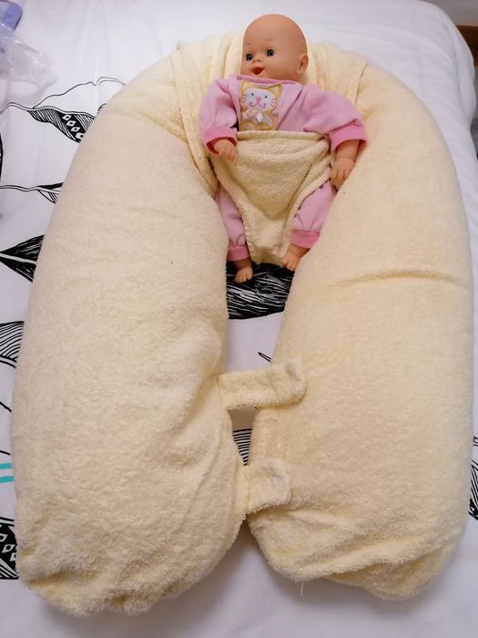 Almofada de amamentação / apoio para bebé