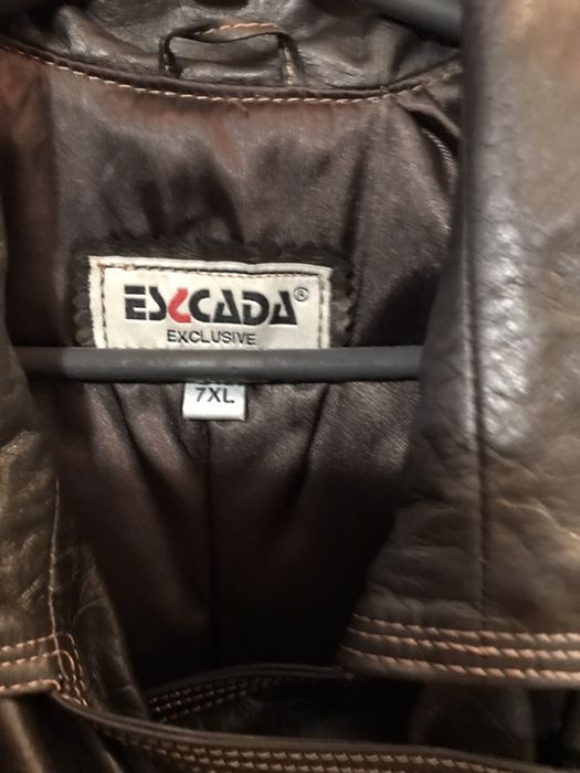 Женское пальто (плащ) кожаное Esccada 56 размера