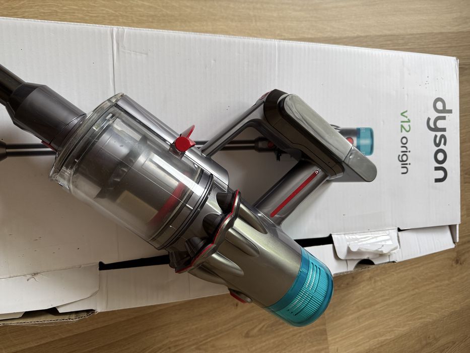 Zadbany odkurzacz bezprzewodowy Dyson V12 Origin filtr HEPA
