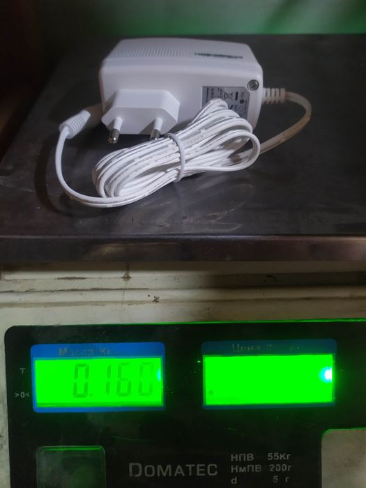 Новий блок живлення CWT адаптер питания 12В 12V 2.5A 30W 5.5/2.1
