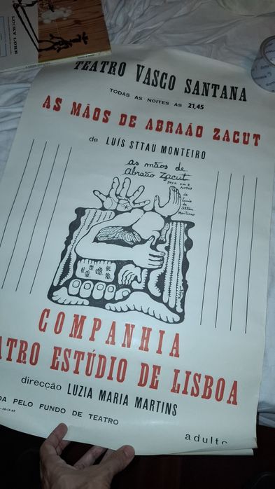 Cartaz peça teatro Luís Sttau Monteiro as mãos Abraão zacut 1969