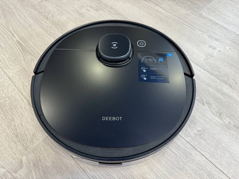 Робот-пылесос Ecovacs Deebot OZMO 950