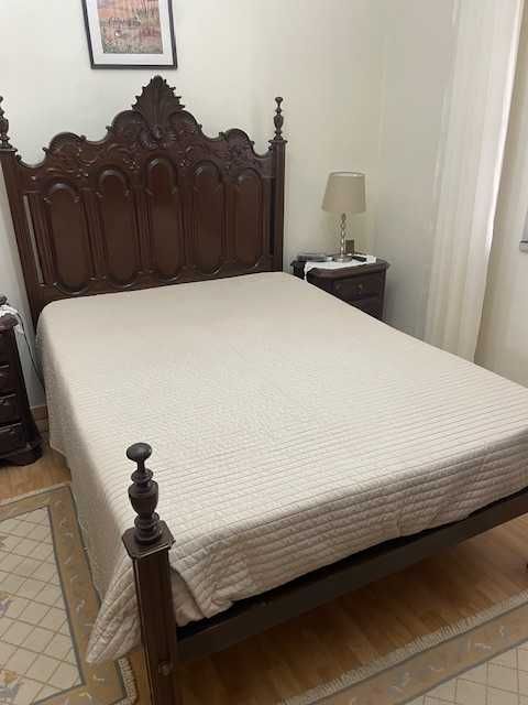 Mobilia Completa de Quarto de Casal em Madeira Rustica