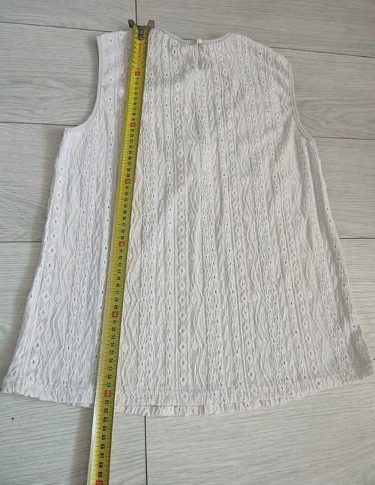 Nowa elegancka bluzka na lato z ozdobnym dekoltem rozm 38 M