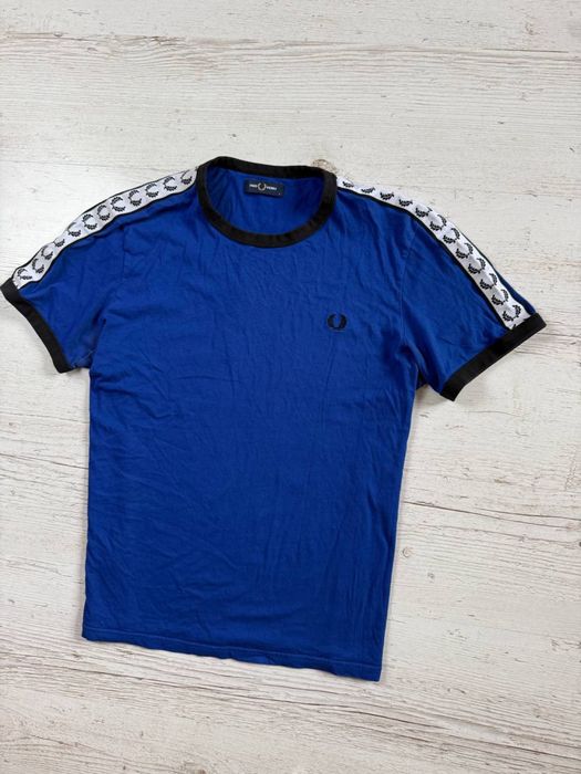Поло fred perry на ломпасах