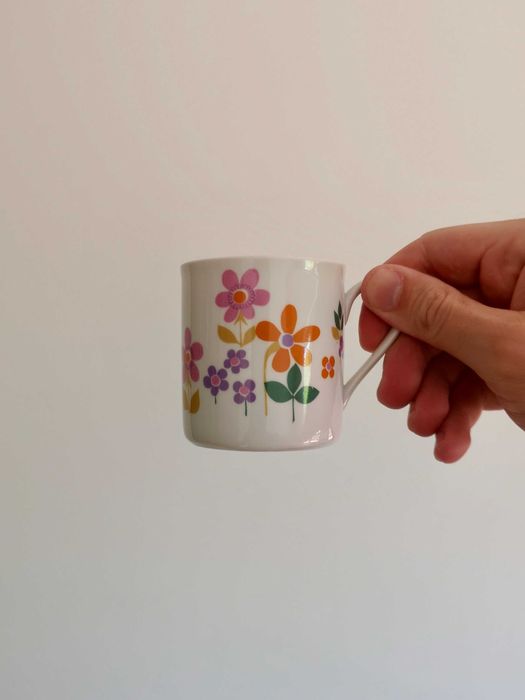 Chávena de chá com pires, com padrão floral multicolorido  – SPAL427807210639861761