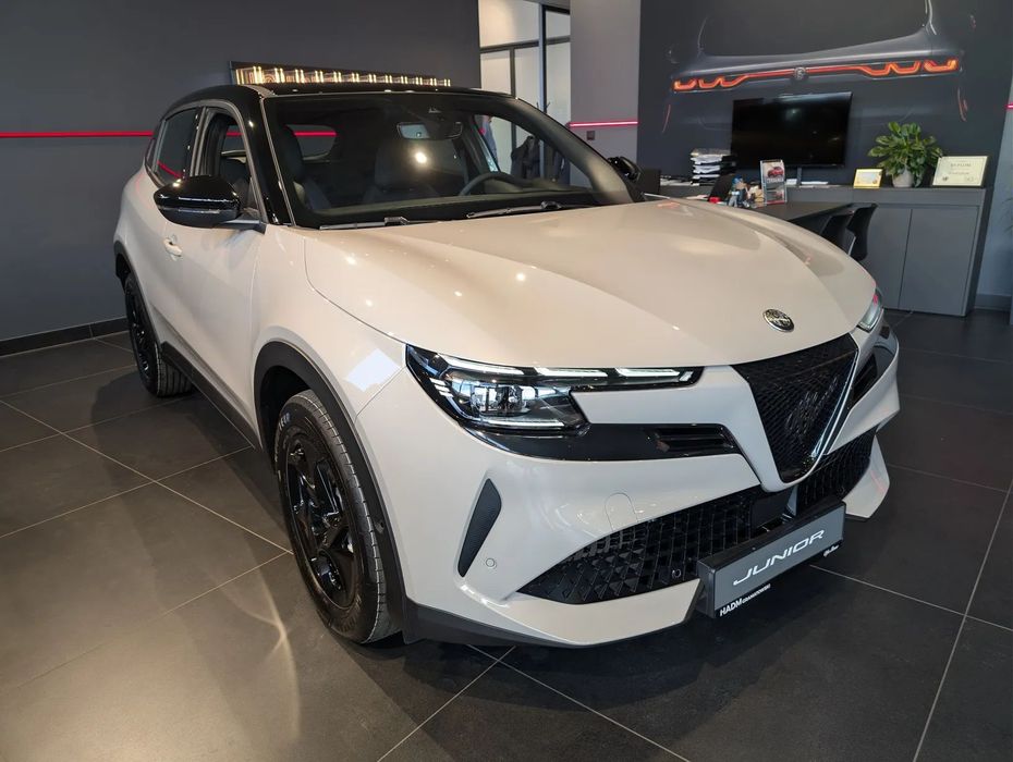 Alfa Romeo Junior WYPRZEDAŻ Rocznika 2025 Pakiet Techno Led MATRIX RABAT 30600zł