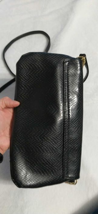 Torebka kopertówka na ramię i do ręki, ozdobny łańcuszek