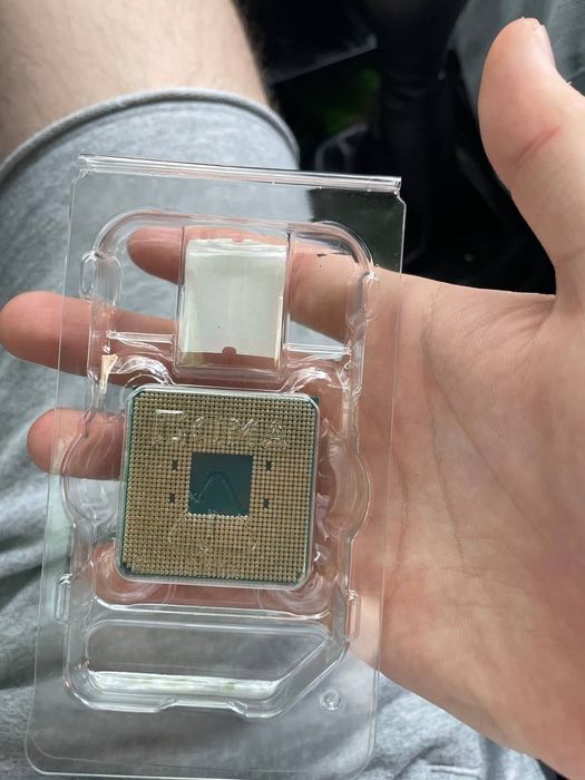 AMD Ryzen 5 5600X