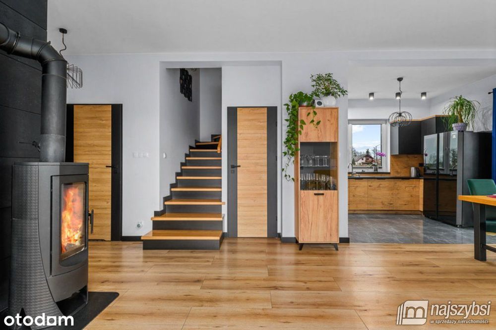 Krępsko- nowoczesny dom 108m2 z garażem, 800m2 dz.