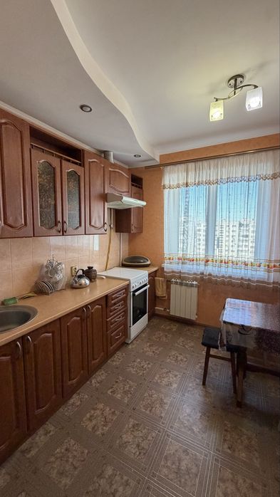 3к Ковпака рн Модерна (63кв) косметический ремонт  мебель