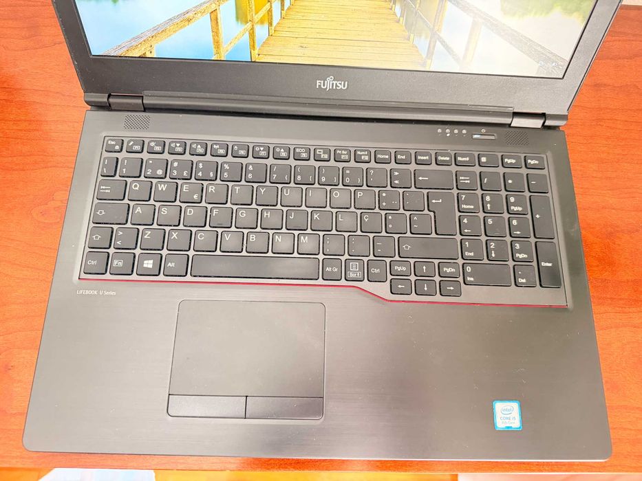 Fujitsu Lifebook U759 | 15.6" Full HD | i5-8265U Quad Core | 16 GB RAM | 512 GB SSD64752391364867121