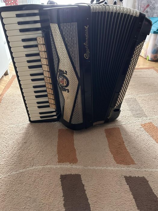 Akordeony w Bardzo Dobrym stanie Cena za Calosc:*)
