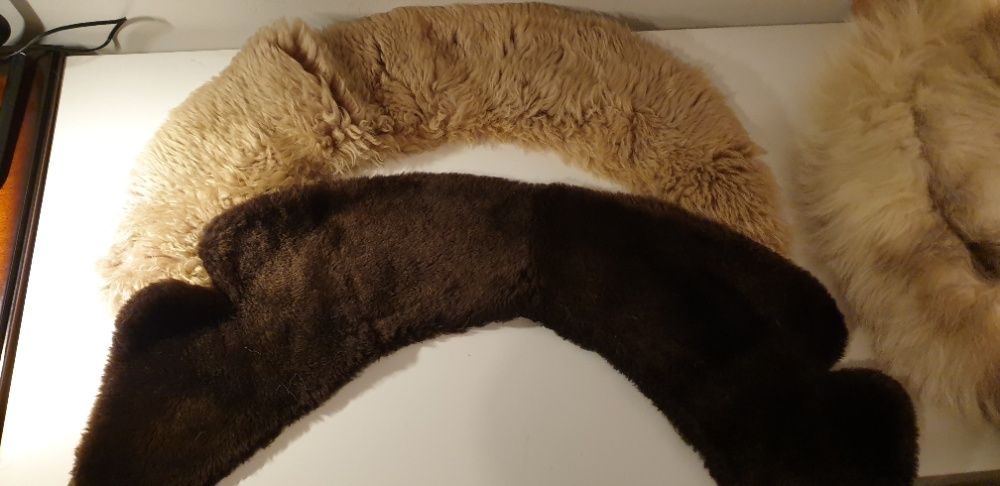 Conjunto de Cachecóis e Golas de Peles Verdadeiras e Sintéticas