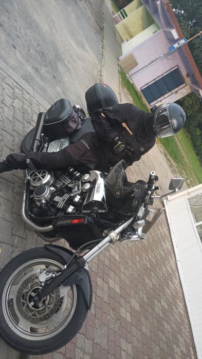Yamaha V-Max 1200