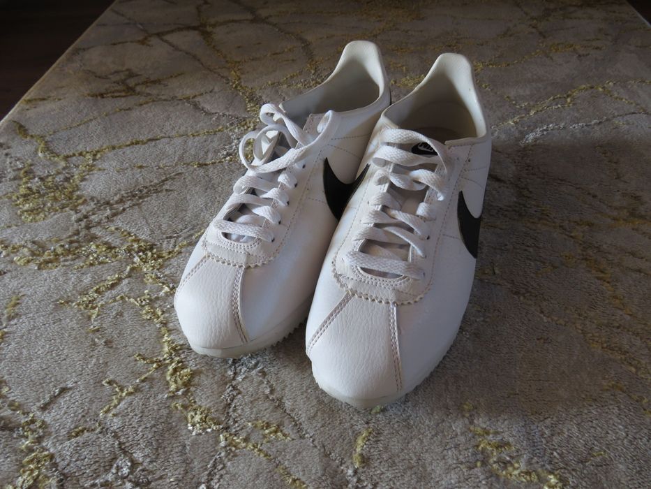 Sapatilhas Nike em bom estado