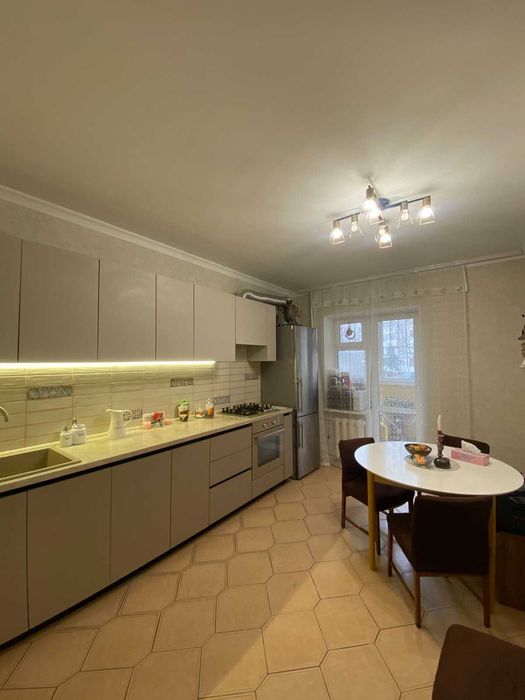 2 ком 76 м2 Говорова/Армейская/Сегедская/парк Победы