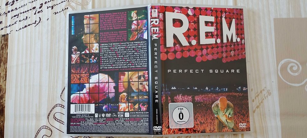 Gratka dla fanów R.E.M.! Koncertowe DVD "Perfect Square" (st. idealny)