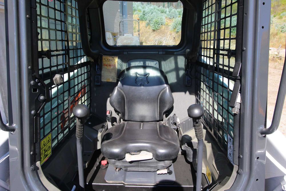 Bobcat Mini Carregador  S450 como nova