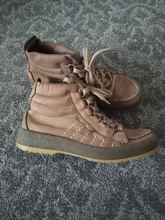 Жіночі черевики  38 розмір