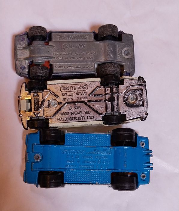 3 miniaturas antigas Matchbox