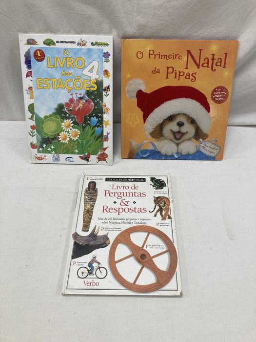 Livro Histórias de Aventura, de Gill Davies