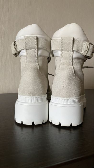 Чоботи iceberg