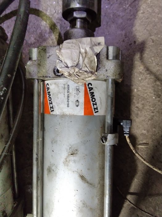 Пневмоциліндр 40M2L100A0160