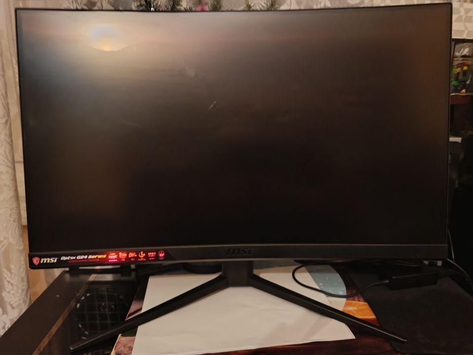 Monitor MSI Optix G24 Series | 144Hz | Rozbita matryca | Na części