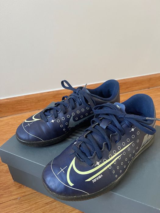 Buty chłopięce R. 35,5 Nike Mercurial