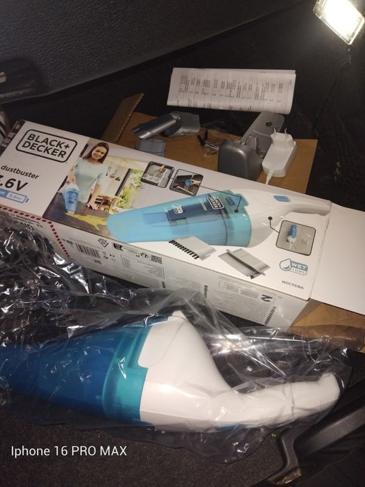 Aspirador de pó de mão , a bateria .