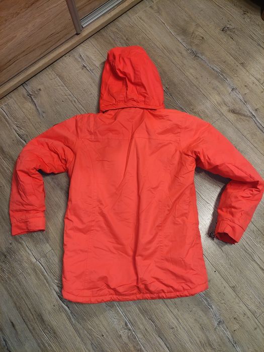 Sprzedam kurtkę narciarską 146/152